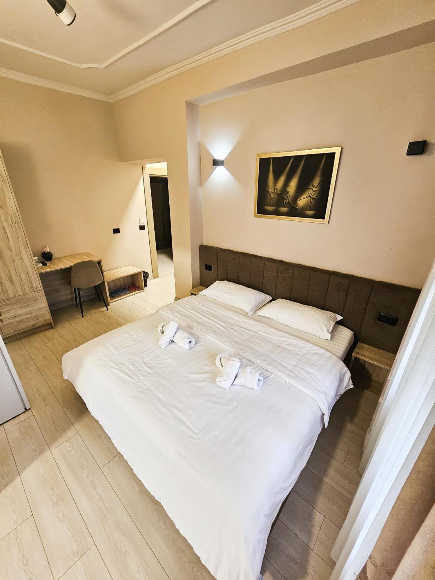 Sunflower Junior Suite Tirana Exteriér fotografie
